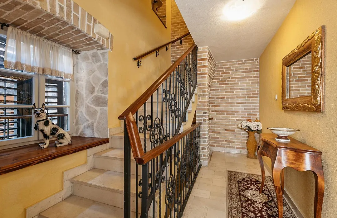 Hotel Monte Cristo-1